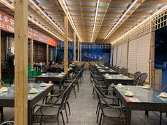 大堂-去吃小龙虾·江湖菜·烧烤(南滨路店)