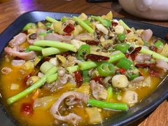 香辣鱼肚-满堂春特色餐馆