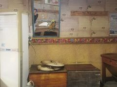 -鱼窝棚柴火铁锅炖(富山屯店)