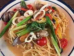 -SISTERS BAR RESTAURANT川意酒馆(嘉善老市H楼店)