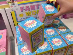 -泡泡玛特POPMART(万柳华联店)