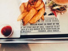 -FATBURGER 特富客汉堡(外交公寓店)