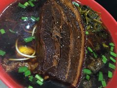 -小龙大肉面馆