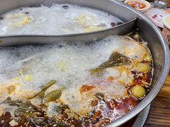 -周良天山牛杂城(天山路总店)