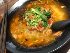 -八月美食小馆(银泰城总店)
