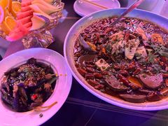 -粉墨特色菜·烧烤音乐酒馆
