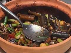 -八府香鸭·啫啫煲(华山路店)