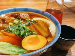 -千金一碗·宝岛一村(韩国街店)