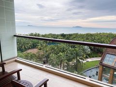 -三亚湾海居铂尔曼度假酒店