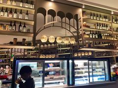 -钱小奴海鲜自助黑金店(杭州滨江龙湖店)