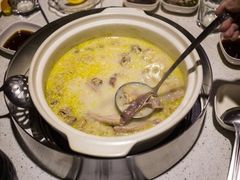 -洪氏嗨捞·猪肚鸡火锅(阳光天地店)