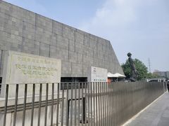 -侵华日军南京大屠杀遇难同胞纪念馆-停车场