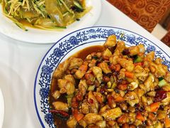 宫爆鸡丁-东北酱骨头馆(蓁巷店)