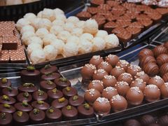 -Laderach 莱德拉(上海环贸iapm店)