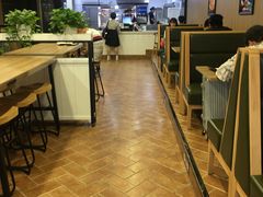 -华莱士·炸鸡汉堡(火车站店)