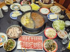 -沸炉重庆老火锅(军事博物馆店)