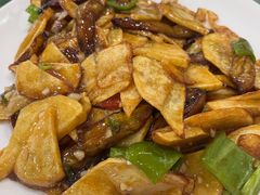 -王三美食(荷斯坦牛路店)