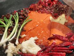 -扎起市井老火锅(乐山总店)