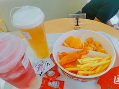 -鼓捣猫呢主题猫咖店