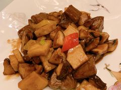 杏鲍菇和牛-东海朗廷酒店-唐阁T’ANG COURT 中餐厅