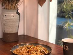 干炒牛河-禾气食店