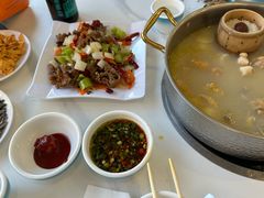 -朴小妹人参鸡汤火锅(长白山万达店)