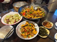 -富正毅三下锅·湘西韵味(天门山索道店)