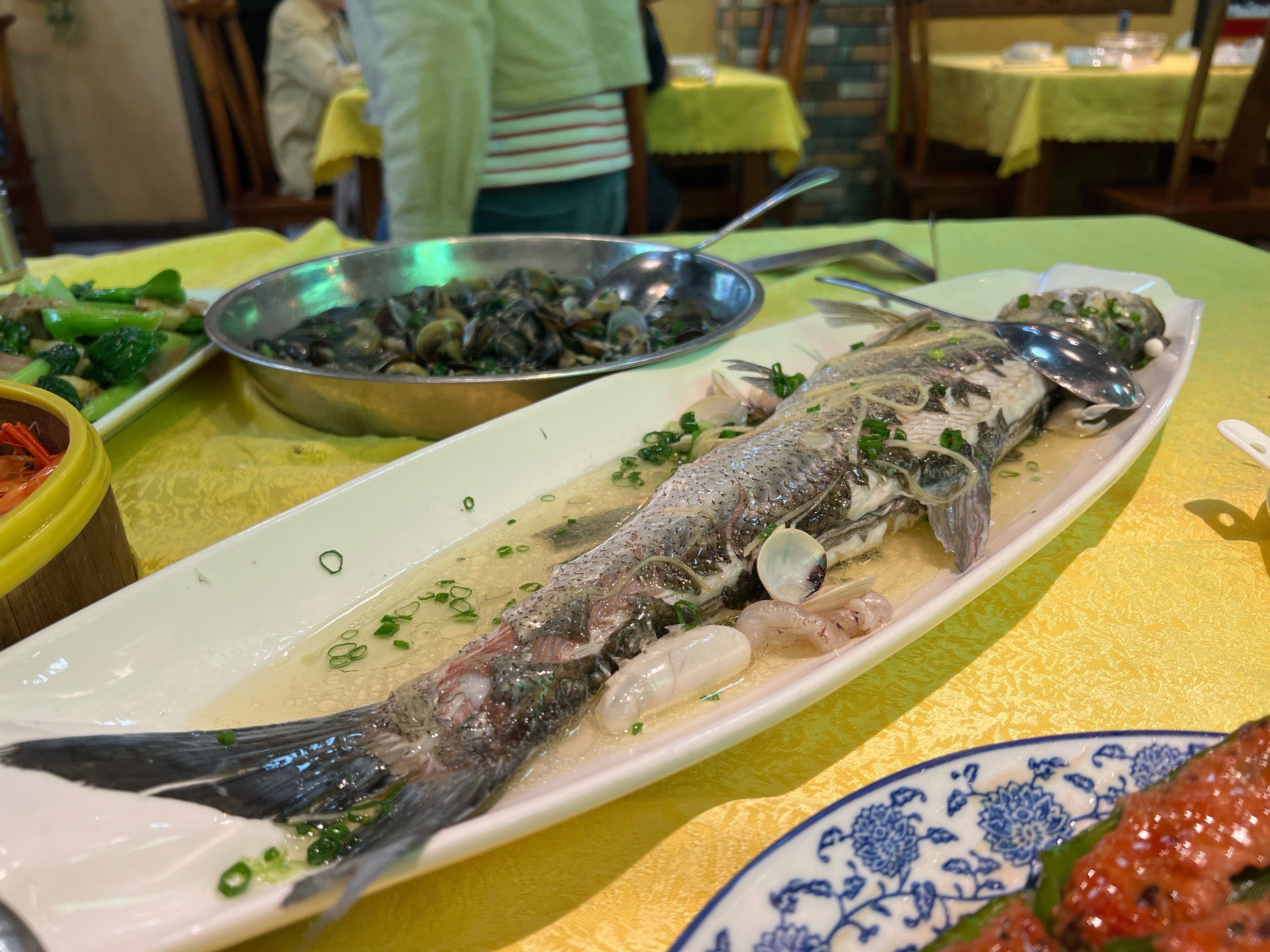 原汁原味的农家菜!河虾仔,清蒸和顺鱼,紫苏蒸蚬,酿尖椒优秀.