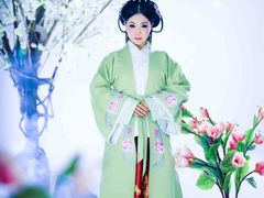 -九月鹰飞汉服摄影工作室