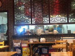 大堂-遵义虾子卢四羊肉粉(大沽路店)