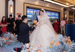 -伯瓷皇后婚纱艺术空间