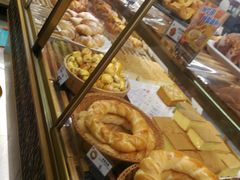 -昆明冠生园·蛋糕·面包(南强街店)