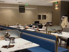 -金马门国际美食百汇(珞喻路店)