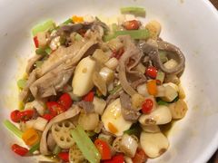 -费大厨辣椒炒肉(万家丽一店)