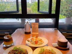 -酤居湖景音乐餐吧(安宁店)