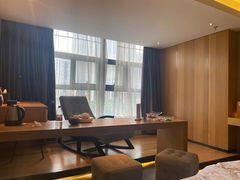 -优逸酒店(柳州窑埠古镇万象城店)