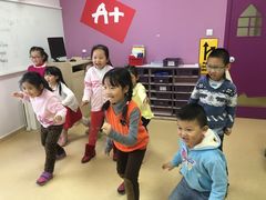 -瑞思少儿中心·少儿英语素养启蒙(回龙观校区)