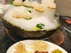 -得意咚瓜·顺德鱼生·冬瓜火锅(深圳首店)