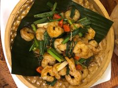 芭蕉叶包烧虾仁-滇香肴·云南菜蒸汽石锅鱼(云南北路店)