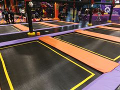 -Tenker Club弹刻极限主题公园 · 蹦床 · 团建 · 生日派对(大关店)