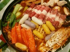 韩式酸辣白菜火锅-嘉喜来比萨(罗马花园店)