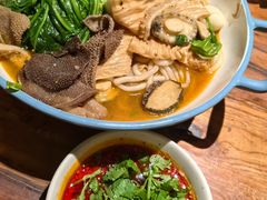 -万记麻辣烫国展总店