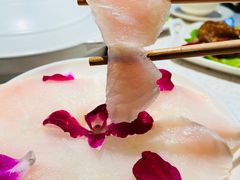 -三人行骨头王火锅(长寿店)