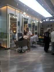 点击看大图 -MONE美发沙龙