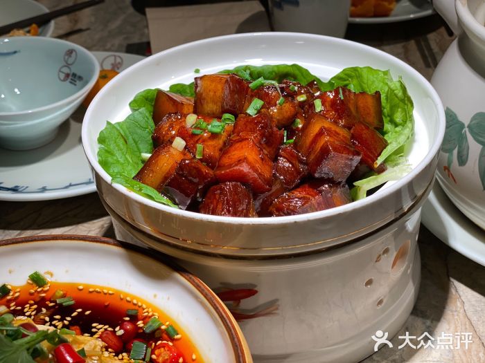 皖香览约61徽菜(新湖广场店)招牌红烧肉图片