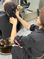 -MOVAN  HAIR莫凡匠人发型屋