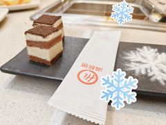 -海底捞火锅(新松江路生日主题店)