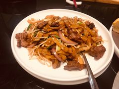 -煲王粤菜餐厅(中侨中心店)