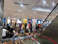 -优衣库(深圳万象天地旗舰店)