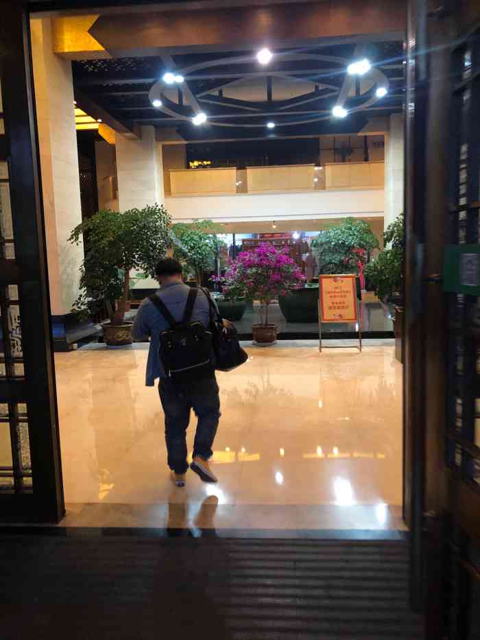 黄山歙县饭店-"当地一家比较大的酒店了,装修也还还可以,.